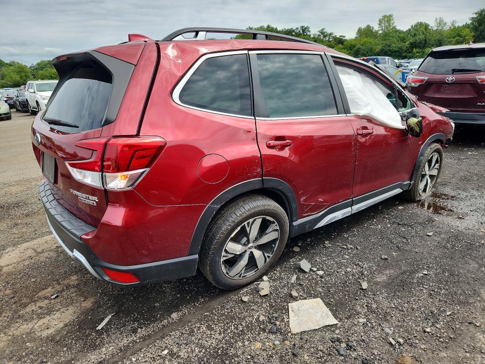 Photo 3 from auction – 2021 SUBARU FORESTER with VIN JF2SKAXC7MH554802