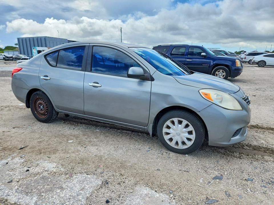 Photo 4 from auction – 2013 NISSAN VERSA with VIN 3N1CN7AP8DL886177