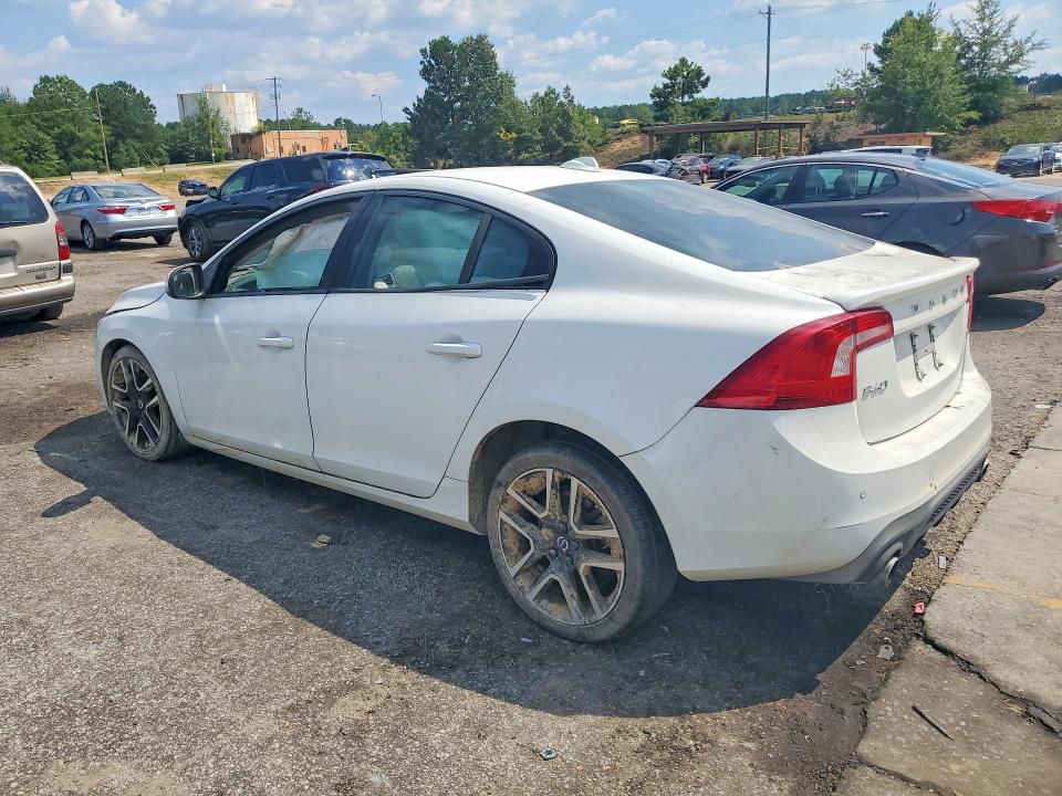 Photo 2 from auction – 2017 VOLVO S60 with VIN YV126MFL4H2438806