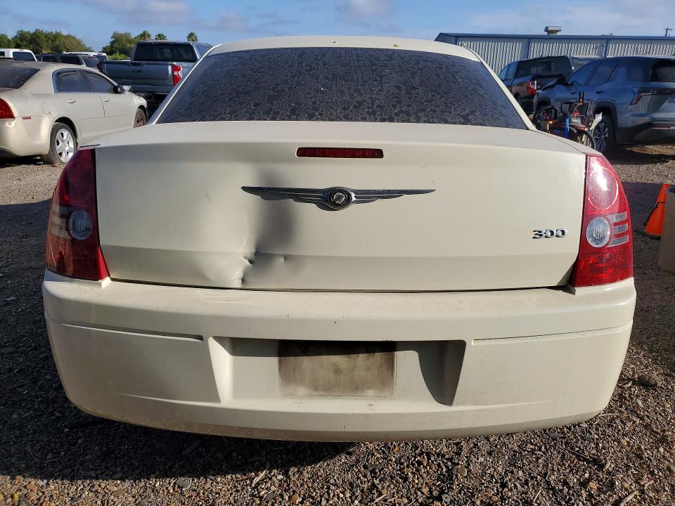 Photo 6 from auction – 2009 CHRYSLER 300 with VIN 2C3KA43D79H516848