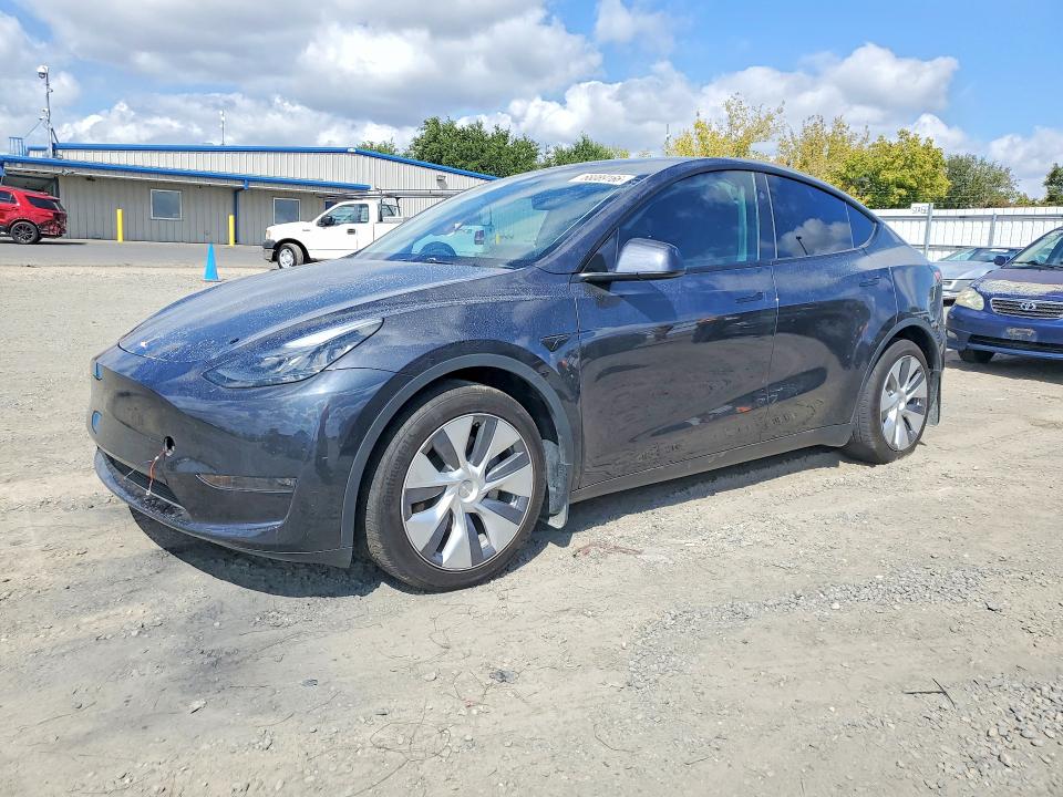 Photo 1 from auction – 2024 TESLA MODEL Y with VIN 7SAYGAEE1RF084761