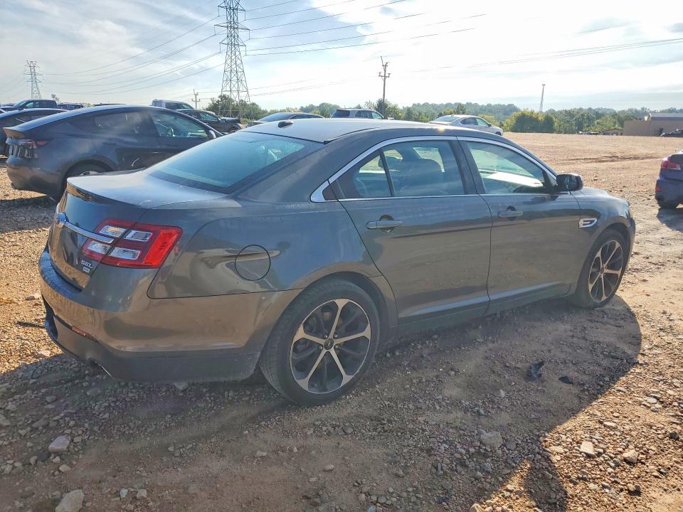 Photo 3 from auction – 2016 FORD TAURUS with VIN 1FAHP2H88GG139563