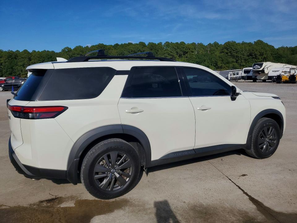 Снимка 3 от търг – 2022 NISSAN PATHFINDER с VIN 5N1DR3BB4NC215583