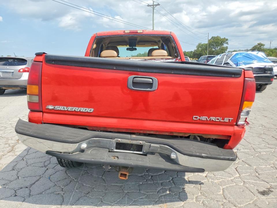 Photo 6 from auction – 2000 CHEVROLET SILVERADO with VIN 1GCEK19T1YE150989