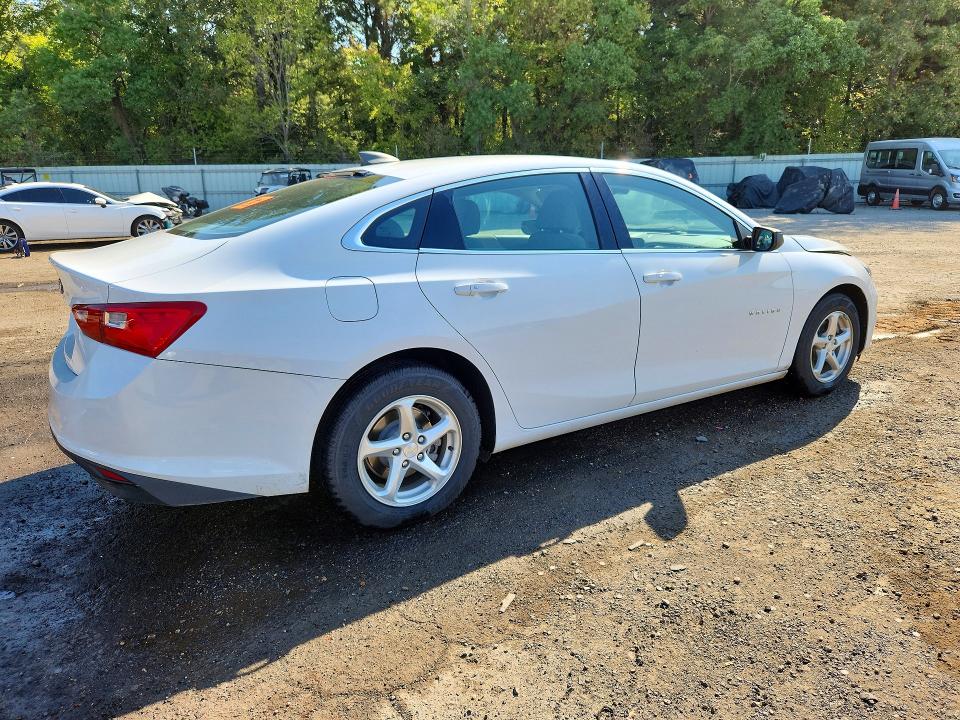 Photo 3 from auction – 2018 CHEVROLET MALIBU with VIN 1G1ZB5ST3JF187599