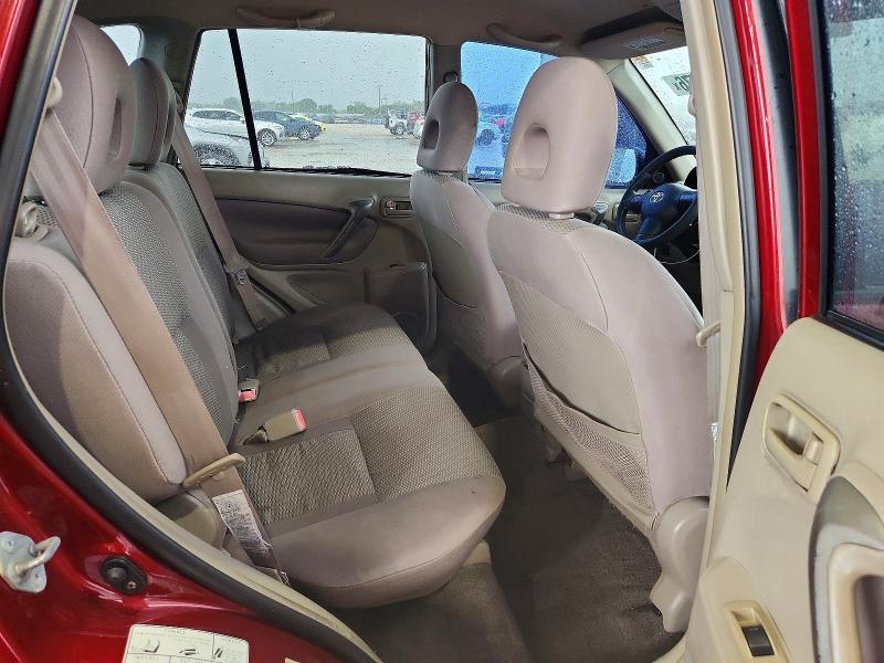 Снимка 11 от търг – 2004 TOYOTA RAV4 с VIN JTEGD20V240015546