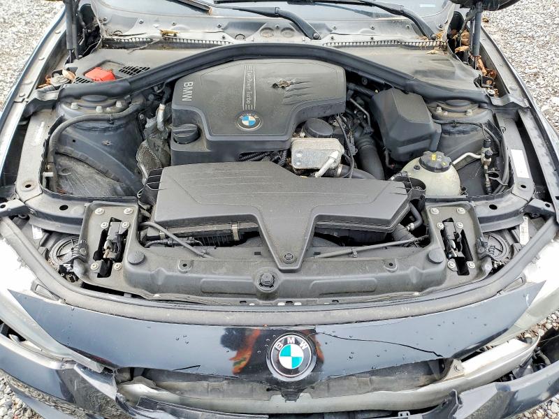 Снимка 11 от търг – 2015 BMW 328 с VIN WBA3B5C57FF962049
