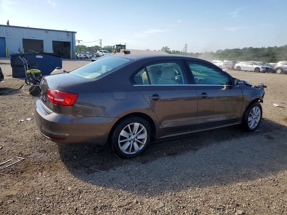 Снимка 3 от търг – 2015 VOLKSWAGEN JETTA с VIN 3VWD07AJ1FM261190
