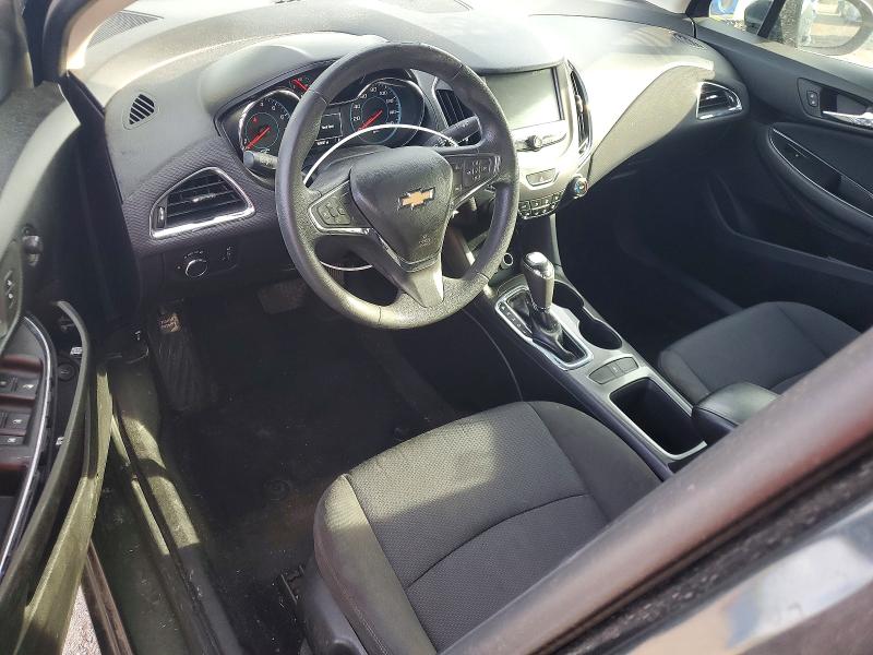 Photo 8 from auction – 2018 CHEVROLET CRUZE with VIN 1G1BE5SM2J7163399