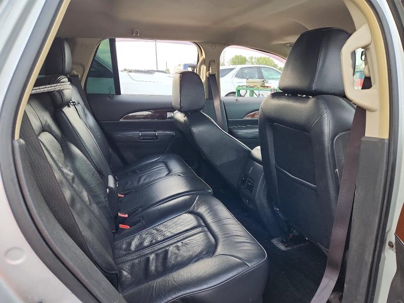 Foto 11 de la subasta – 2015 LINCOLN MKX con VIN 2LMDJ8JK3FBL25519