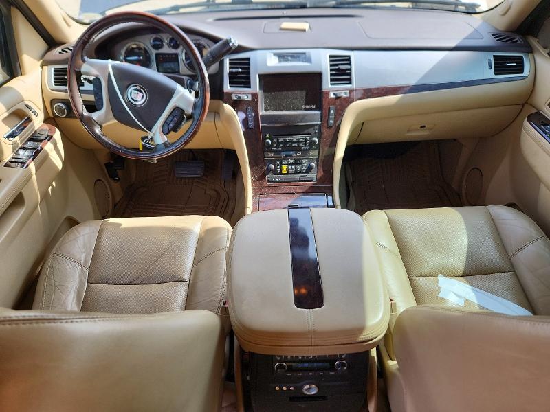 Photo 8 from auction – 2011 CADILLAC ESCALADE with VIN 1GYS4HEF3BR210819