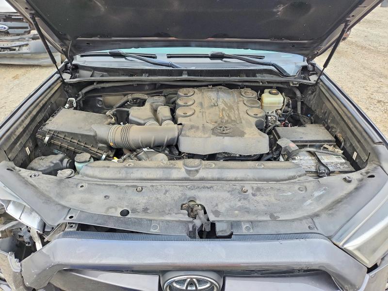 Photo 12 from auction – 2018 TOYOTA 4RUNNER with VIN JTEBU5JR5J5529208