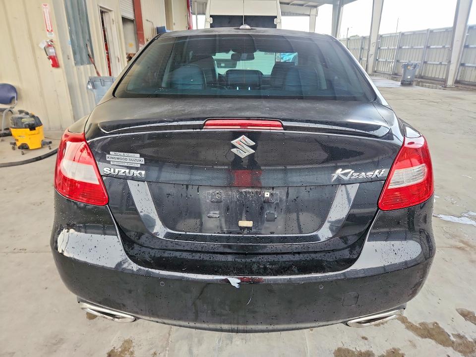 Photo 6 from auction – 2012 SUZUKI KIZASHI with VIN JS2RE9A87C6100296