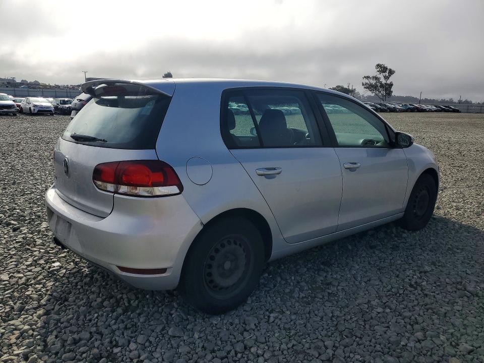 Photo 3 from auction – 2011 VOLKSWAGEN GOLF with VIN WVWDB7AJ2BW327706