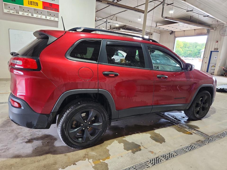 Photo 3 from auction – 2017 JEEP CHEROKEE with VIN 1C4PJMAS1HW520963