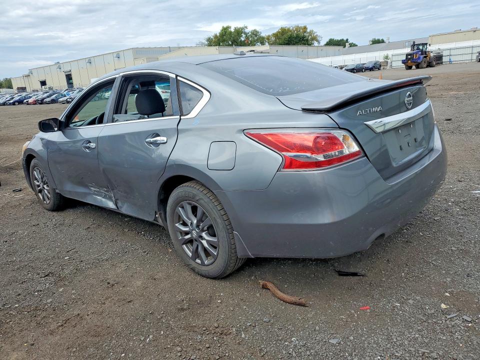 Photo 2 from auction – 2015 NISSAN ALTIMA with VIN 1N4AL3AP3FC257885