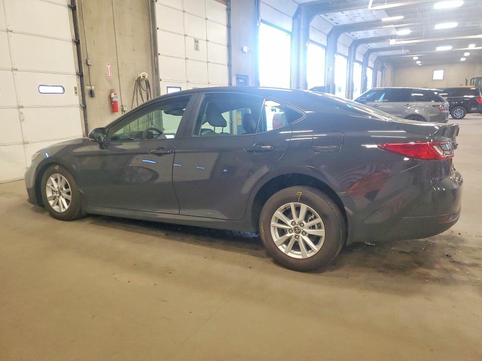 Снимка 2 от търг – 2026 TOYOTA CAMRY с VIN 4T1DBADK1TU555867