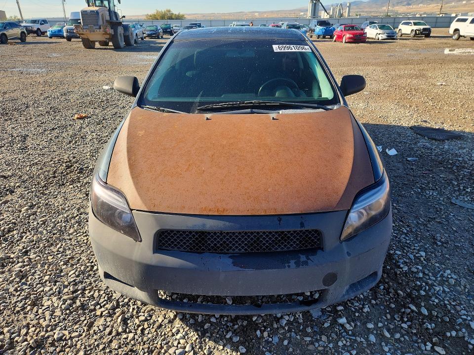 Zdjęcie 5 z aukcji – 2006 SCION TC z VIN JTKDE177860134803