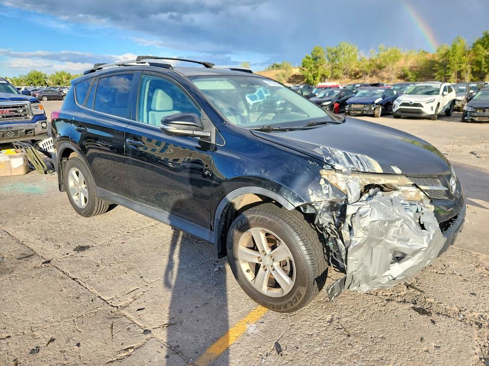 Photo 4 from auction – 2013 TOYOTA RAV4 with VIN 2T3RFREV8DW037698