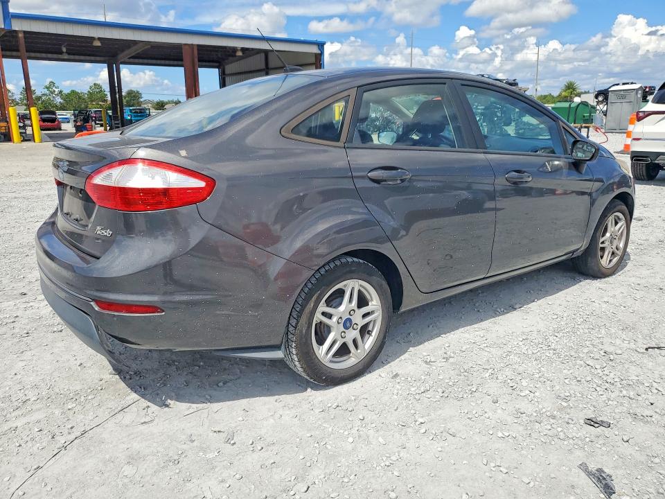 Zdjęcie 3 z aukcji – 2017 FORD FIESTA z VIN 3FADP4BJ9HM167370
