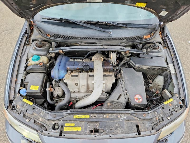 Photo 11 from auction – 2004 VOLVO V70 with VIN YV1SJ52Y142386812