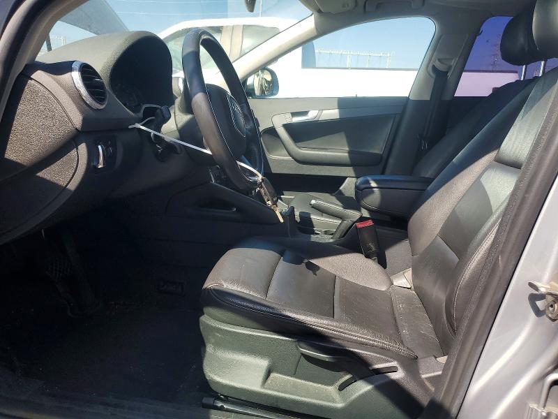 Снимка 7 от търг – 2010 AUDI A3 с VIN WAUBEBFM4AA115936