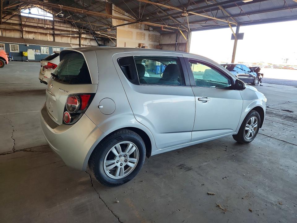 Photo 3 from auction – 2012 CHEVROLET SONIC with VIN 1G1JC6SH3C4172658