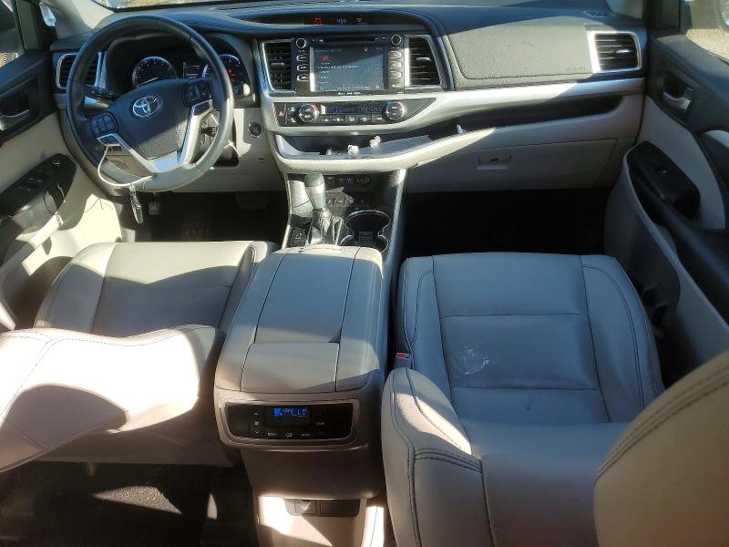 Photo 8 from auction – 2019 TOYOTA HIGHLANDER with VIN 5TDJZRFH4KS620085