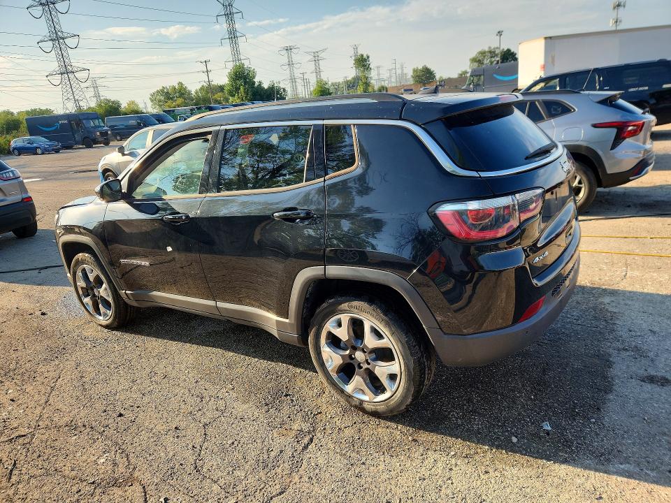 Снимка 2 от търг – 2018 JEEP COMPASS с VIN 3C4NJDCBXJT332636