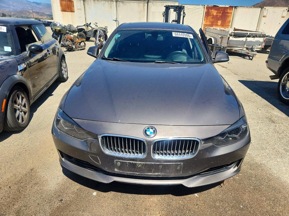 Photo 5 from auction – 2012 BMW 328 with VIN WBA3A5C50CF345218