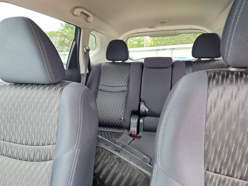 Photo 10 from auction – 2017 NISSAN ROGUE with VIN 5N1AT2MV9HC887178