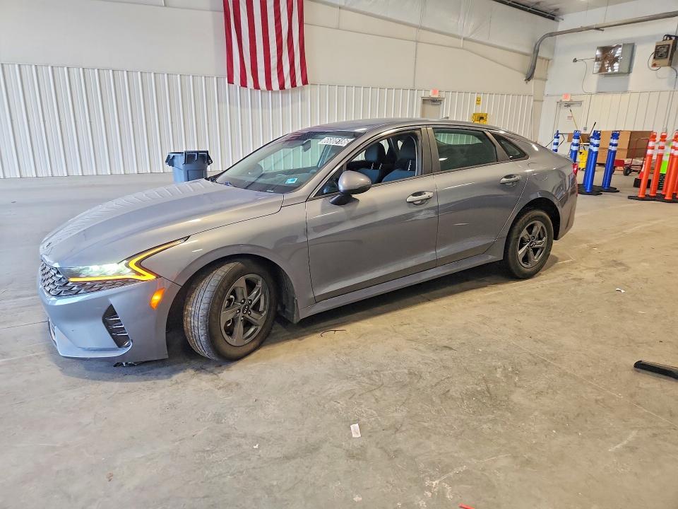 KIA K5 2021 with VIN 5XXG14J26MG013021 - Photo from auction