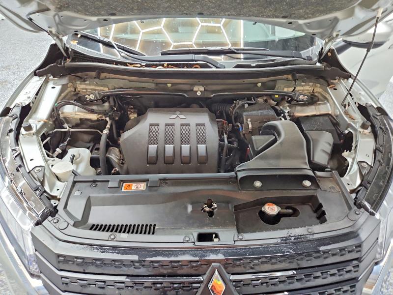 Photo 12 from auction – 2026 MITSUBISHI ECLIPSE CROSS with VIN JA4ATWAA3TZ012420