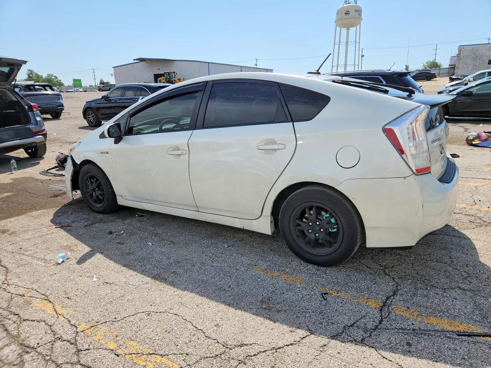 Photo 2 from auction – 2011 TOYOTA PRIUS with VIN JTDKN3DU0B1443982