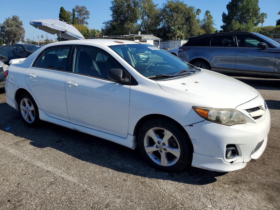 Photo 4 from auction – 2013 TOYOTA COROLLA with VIN 5YFBU4EE9DP220371
