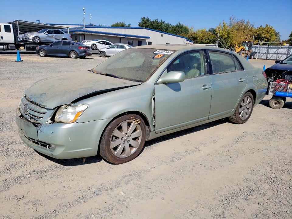 2006 TOYOTA AVALON - Търг №67936106