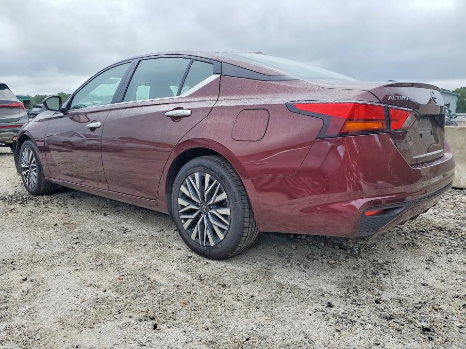 Photo 2 from auction – 2025 NISSAN ALTIMA with VIN 1N4BL4DVXSN310598