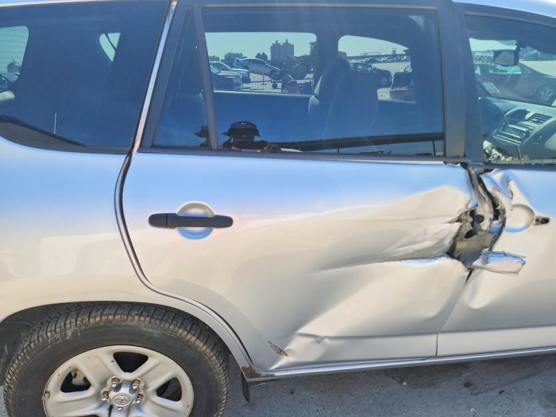 Снимка 11 от търг – 2012 TOYOTA RAV4 с VIN 2T3BF4DV2CW182191