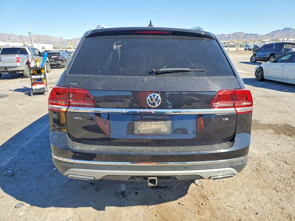 Снимка 6 от търг – 2020 VOLKSWAGEN ATLAS с VIN 1V2ER2CA2LC502926