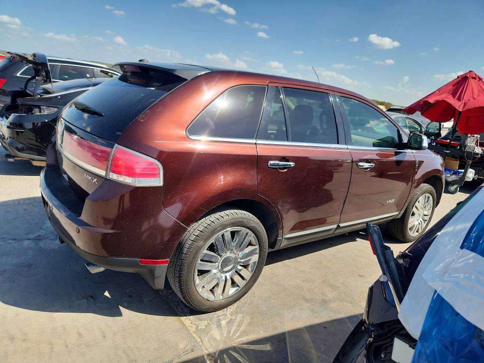 Photo 3 from auction – 2010 LINCOLN MKX with VIN 2LMDJ6JC0ABJ20021