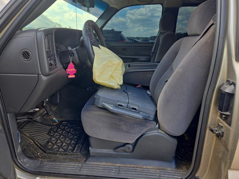 Снимка 7 от търг – 2003 GMC NEW SIERRA с VIN 2GTEC19V531361718