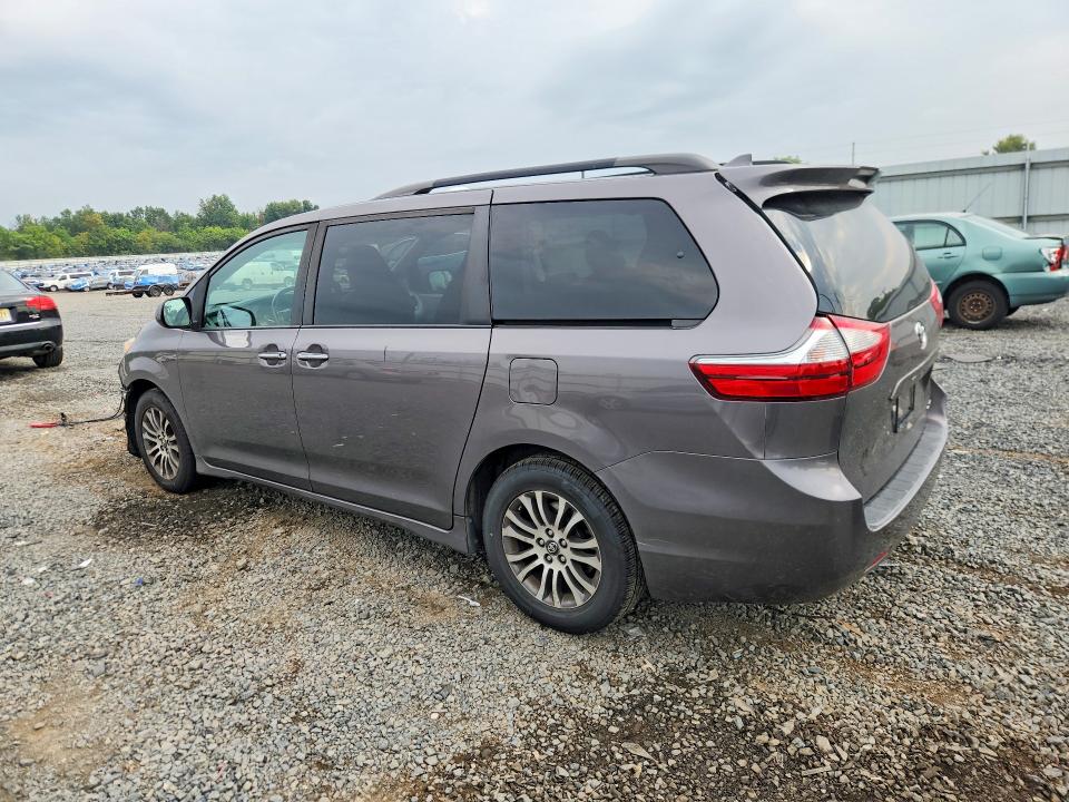 Photo 2 from auction – 2019 TOYOTA SIENNA with VIN 5TDYZ3DC7KS006733