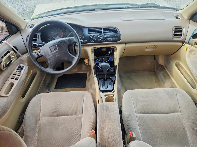 Photo 8 from auction – 1995 HONDA ACCORD with VIN 1HGCD5632SA158094