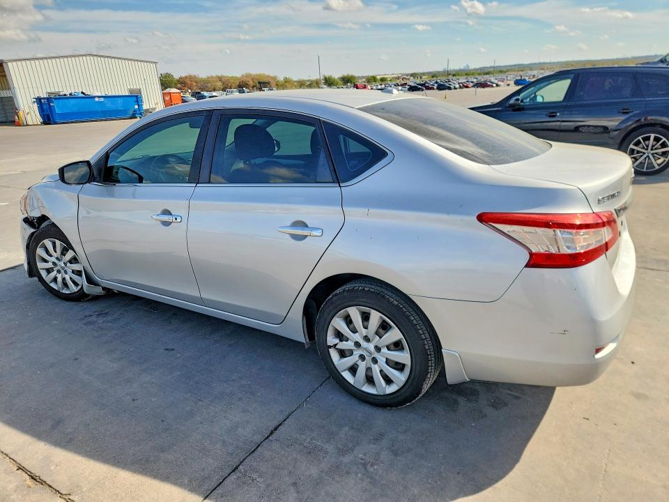 Photo 2 from auction – 2015 NISSAN SENTRA with VIN 3N1AB7AP9FL638510