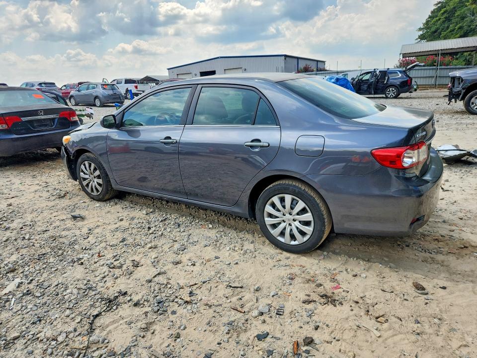 Photo 2 from auction – 2013 TOYOTA COROLLA with VIN 2T1BU4EE1DC963767