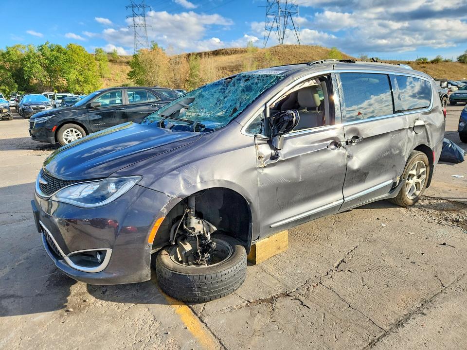 CHRYSLER PACIFICA 2019 with VIN 2C4RC1EG2KR506397 - Photo from auction