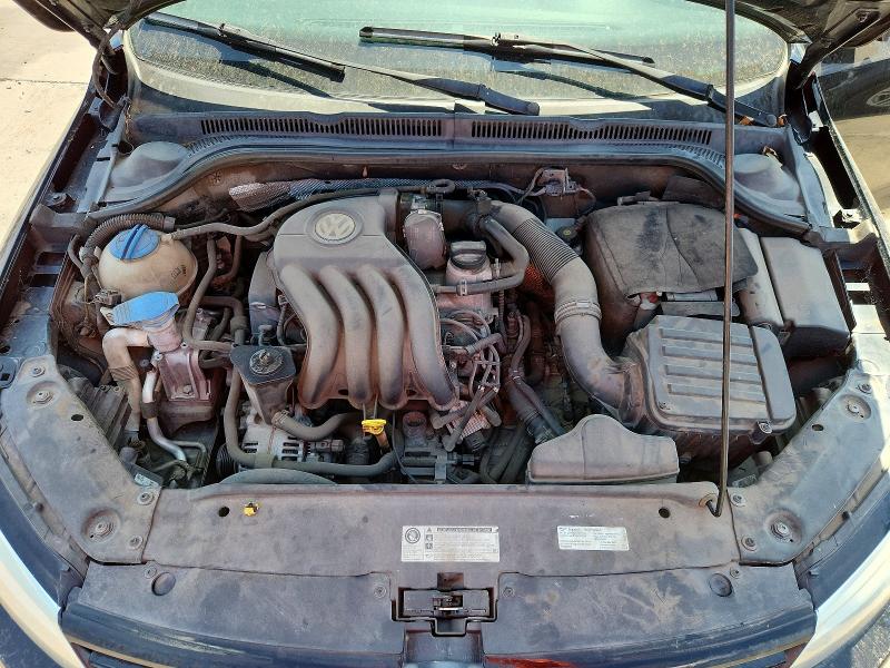 Photo 11 from auction – 2014 VOLKSWAGEN JETTA with VIN 3VW2K7AJ1EM379465