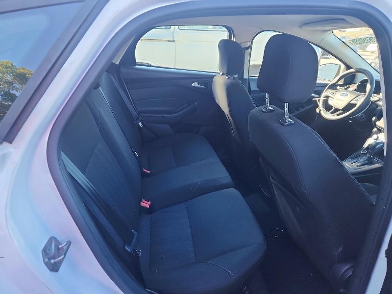 Photo 10 from auction – 2016 FORD FOCUS with VIN 1FADP3K2XGL343295