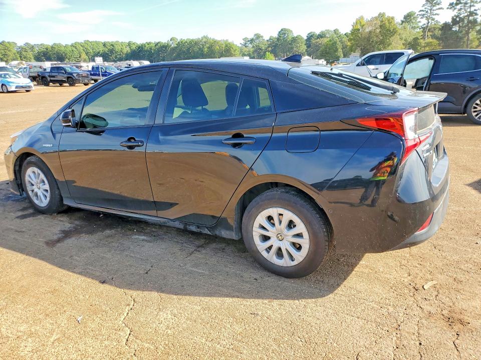 Снимка 2 от търг – 2019 TOYOTA PRIUS с VIN JTDKARFU6K3082337