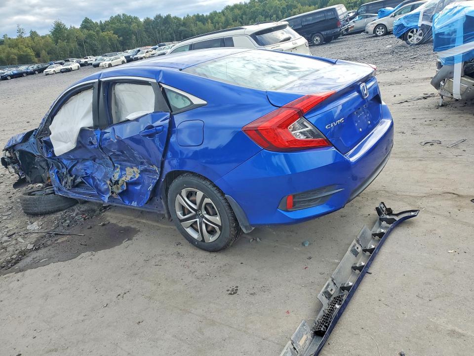 Photo 2 from auction – 2018 HONDA CIVIC with VIN 2HGFC2F50JH610317